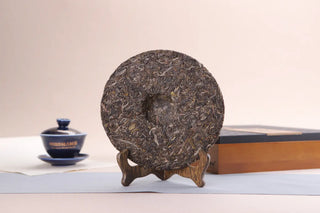 Close-up of 300-Year Ancient Tree Raw Pu-erh Tea Cake Interior Silver Buds