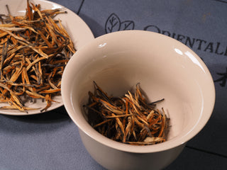 Preparing to brew Golden Buds Classic Dianhong Black Tea in gaiwan