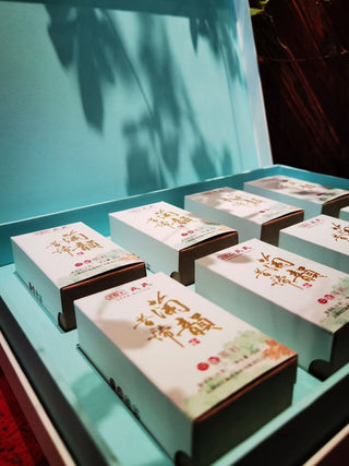 Xigui Single-Origin Raw Pu-erh Coin Cakes — Mengku Rongshi