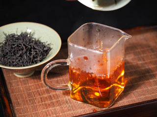 Radiant amber liquor of Wild Wilderness Dianhong Black Tea