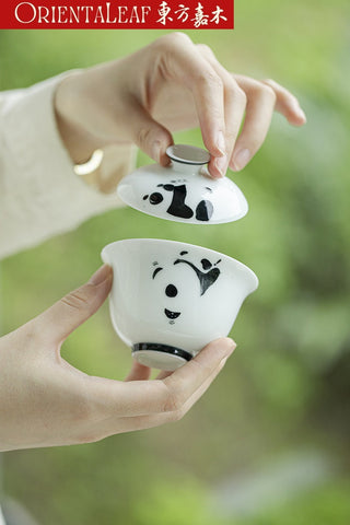 White Porcelain Gaiwan - Hand-painted Panda Theme