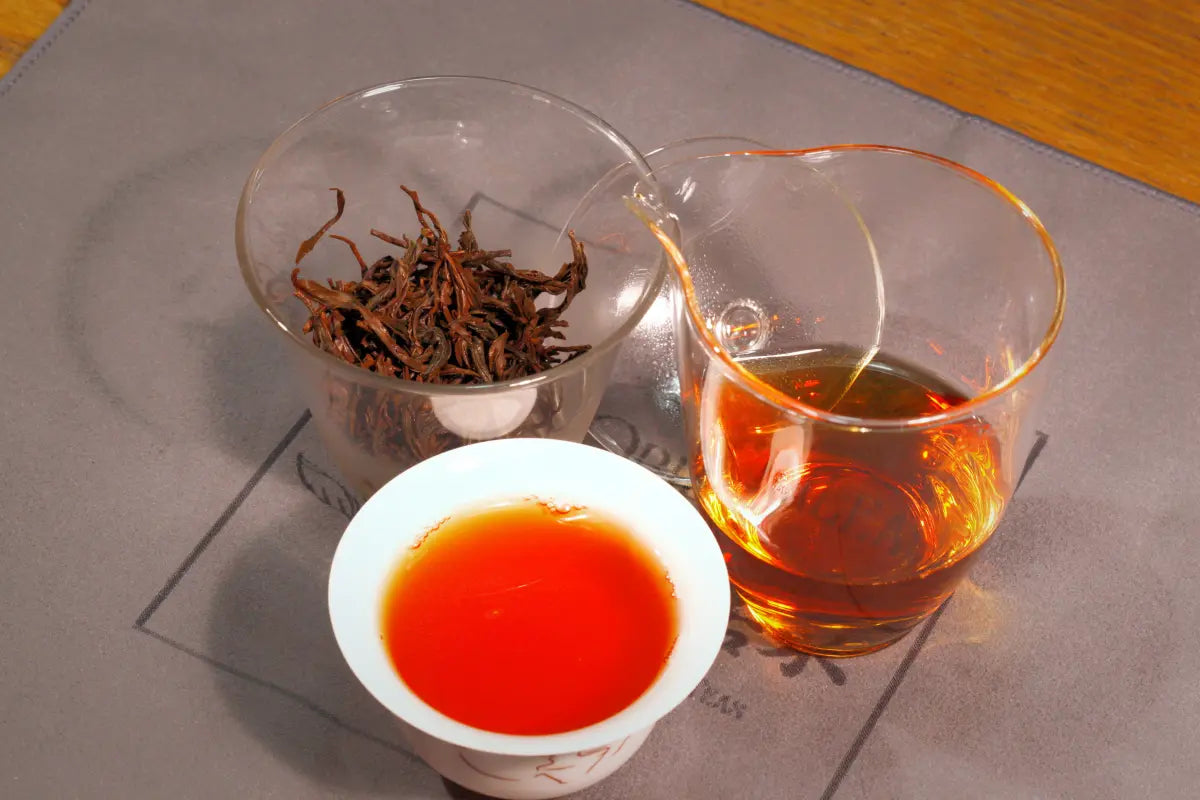 Chinese Red Tea: Discover Health Benefits & Rich Flavors