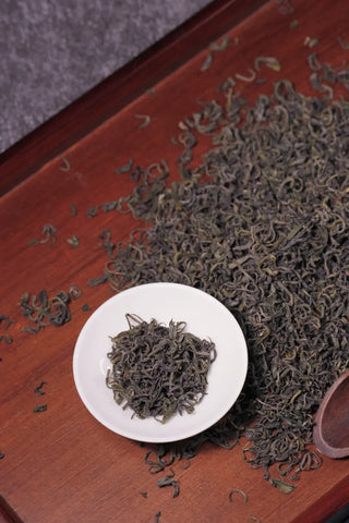 Huangshan Cloud Mist Green Tea – Early Spring Harvest from Yellow Mountain