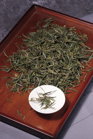 Huangshan Maofeng Green Tea – First Grade Pre-Guyu Harvest from Yellow Mountain