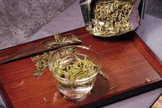 Huangshan Maofeng Green Tea – Special Grade Pre-Qingming Harvest from Yellow Mountain